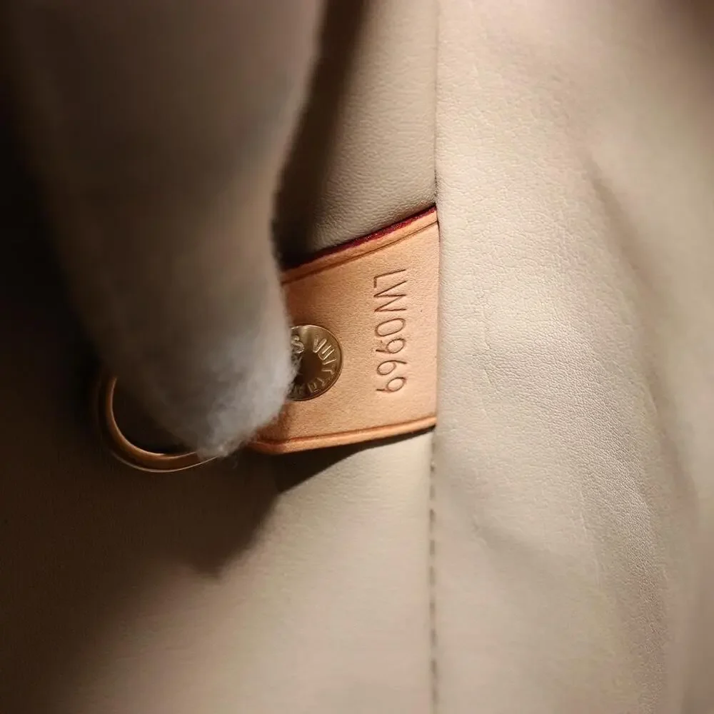Louis Vuitton Monogram Vernis Houston Handbag Beige